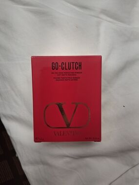 Valentino Go-Clutch Compact Powder - Red with Gold Logo